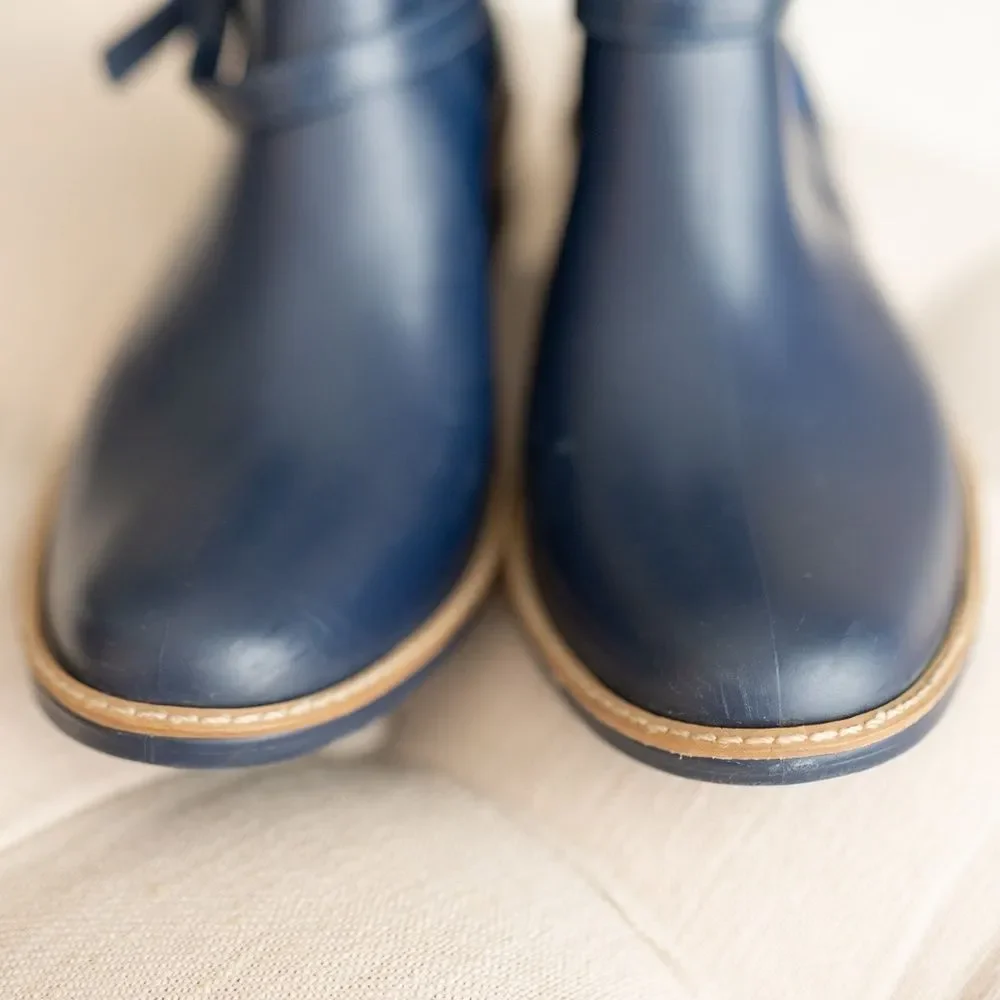 Women’s Bernardo Peony Navy Blue Rain‎ Boots size 6/7